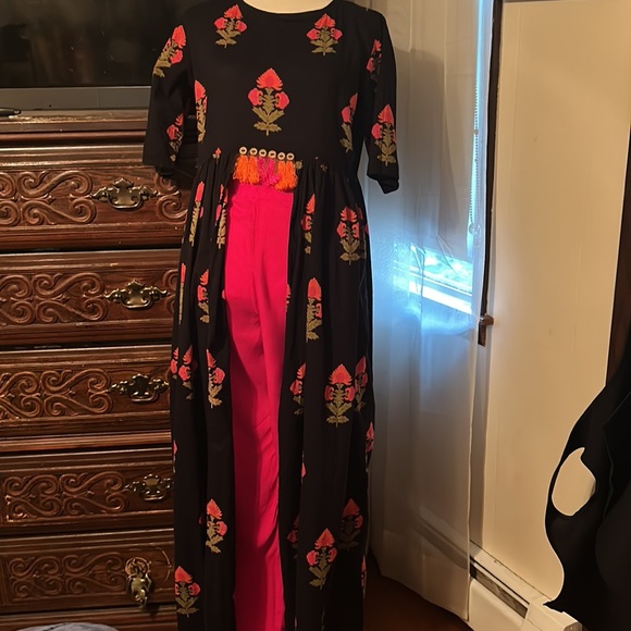 Bunaai 2 piece pants set. Chintz (hand stamped cloth), Size Large. - Picture 2 of 7